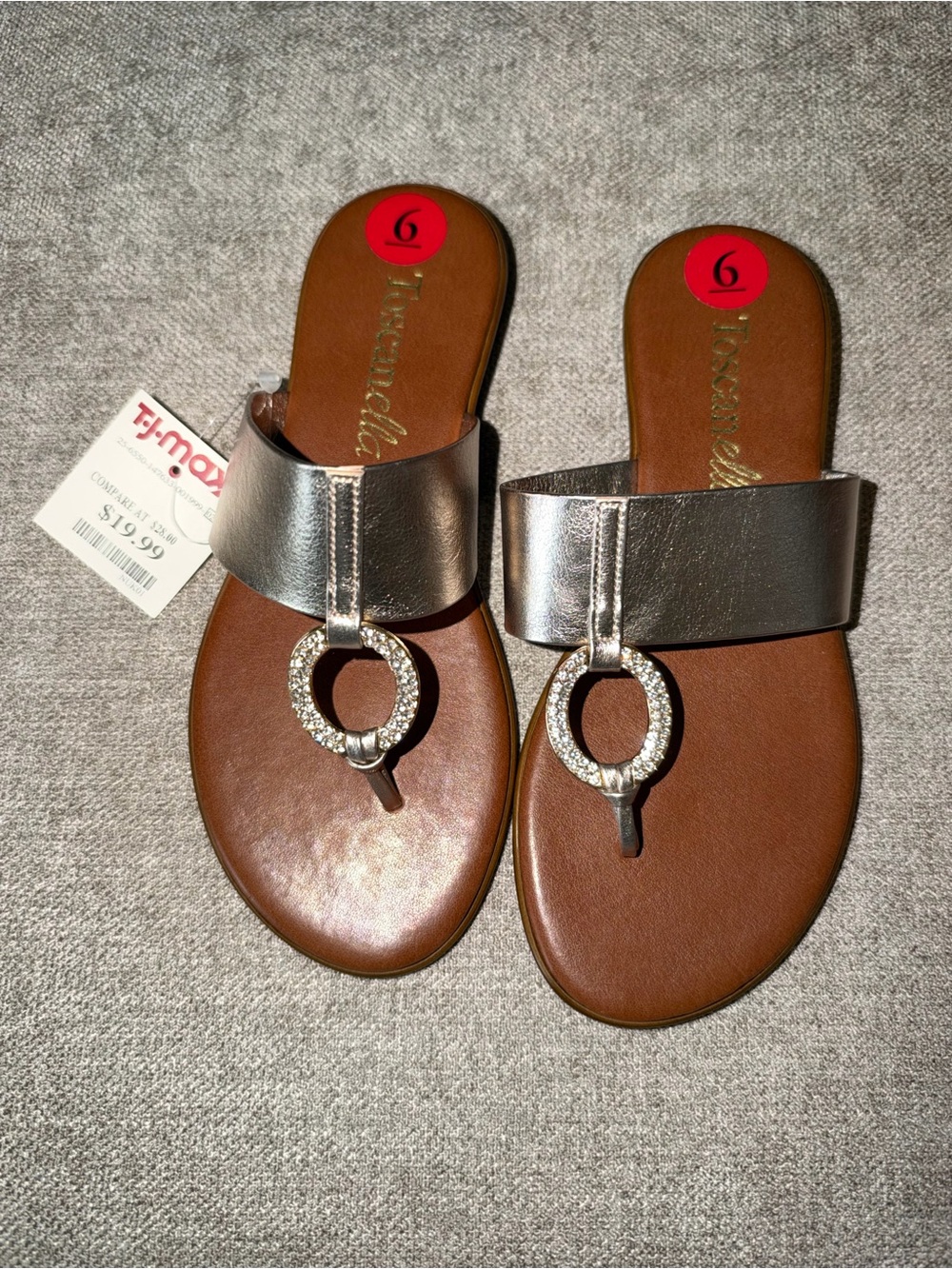 Women's Slide Sandals with Decorative Ring